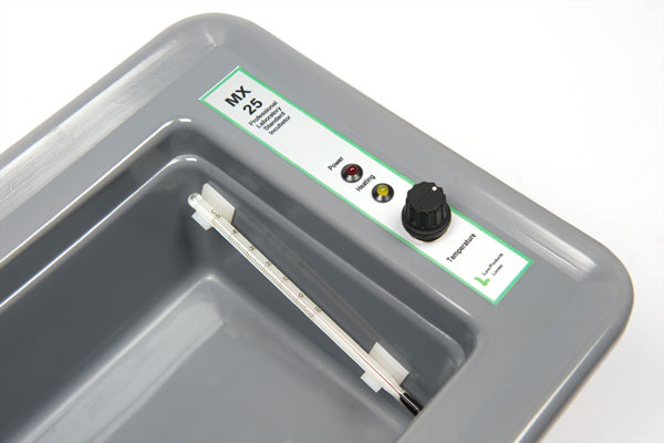 Challenger MX25 MINI Incubator